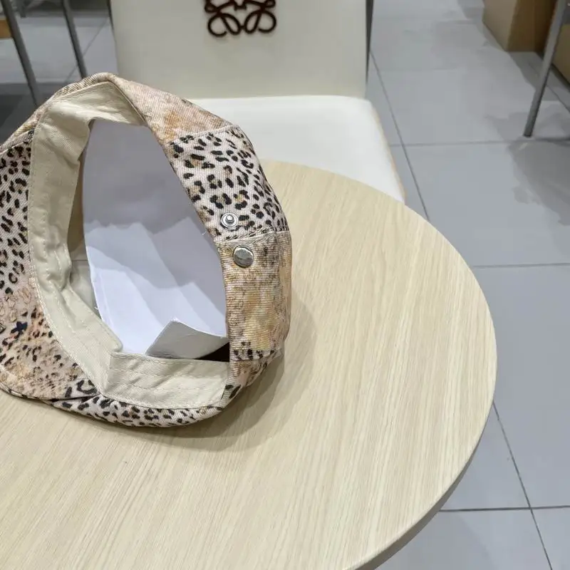 LV beret (3)
